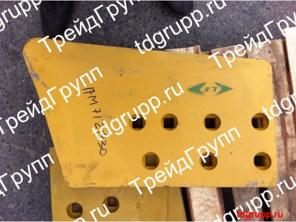17M-71-21930 ��� ������� ����� Komatsu D155A